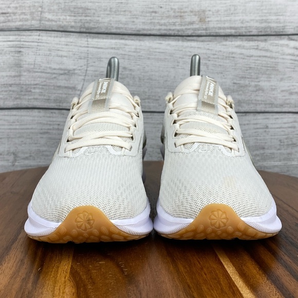 Nike Downshifter 13 Light Bone Neutral Olive Running Shoe FD6476-010 Womens Sz 5 - Picture 6 of 11